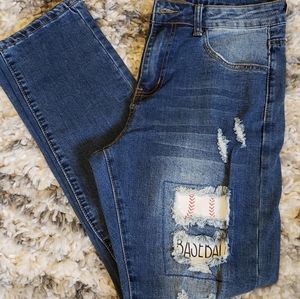 ALL JEANS $12!!! Baseball fan Boyfriend cut jeans